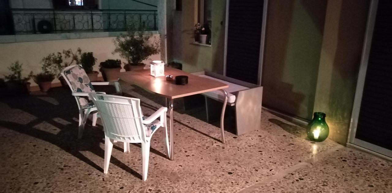 Ομορφο Διαμερισμα Με Μεγαλες Βεραντες Appartement Athene Buitenkant foto